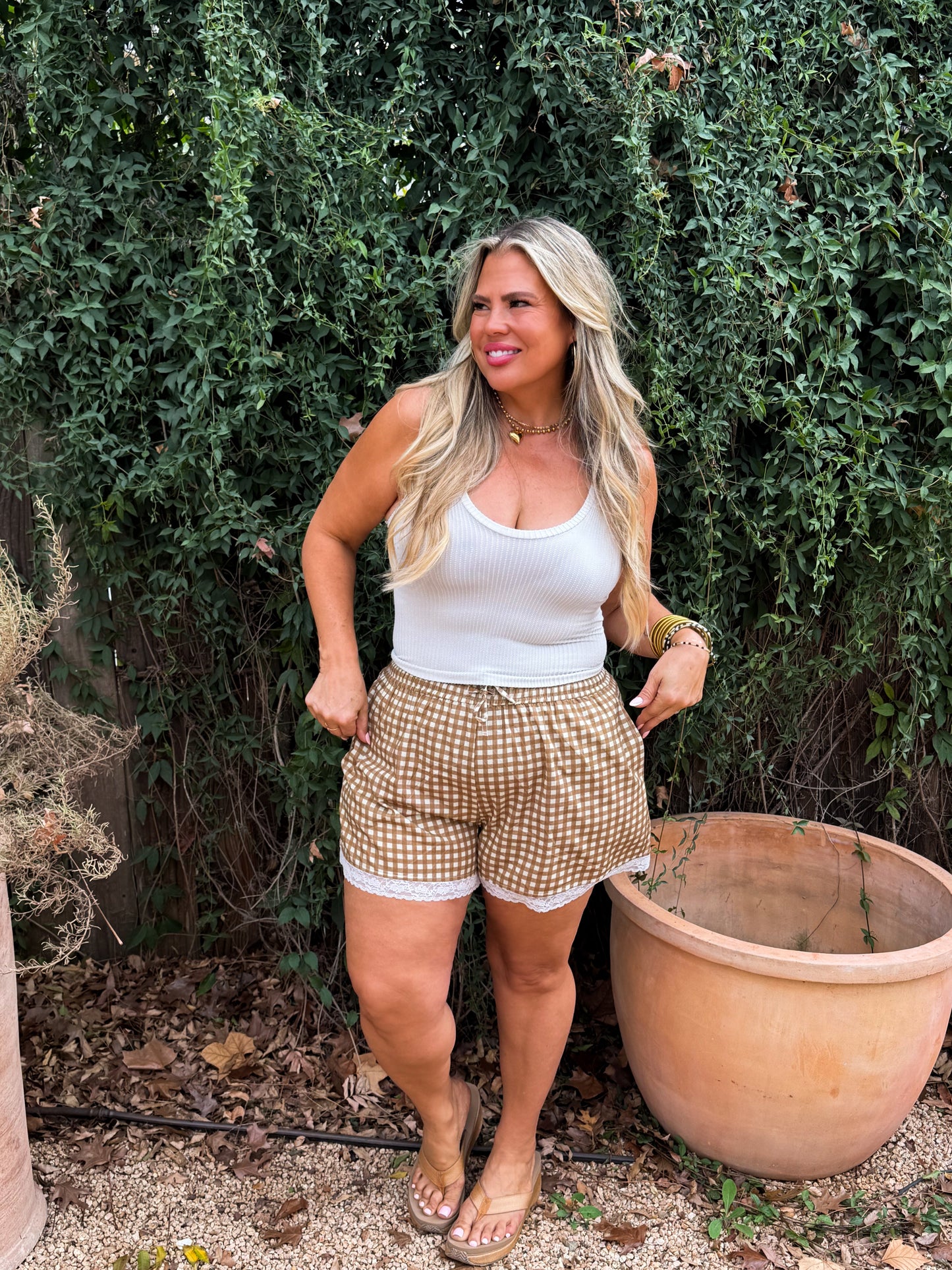 COUNTRY SIDE SHORTS by Blakeley