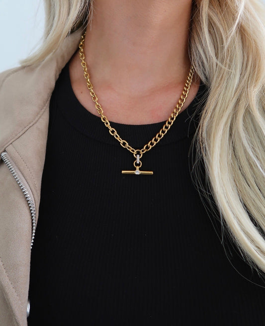 SKYLAR NECKLACE by Chansuttpearls