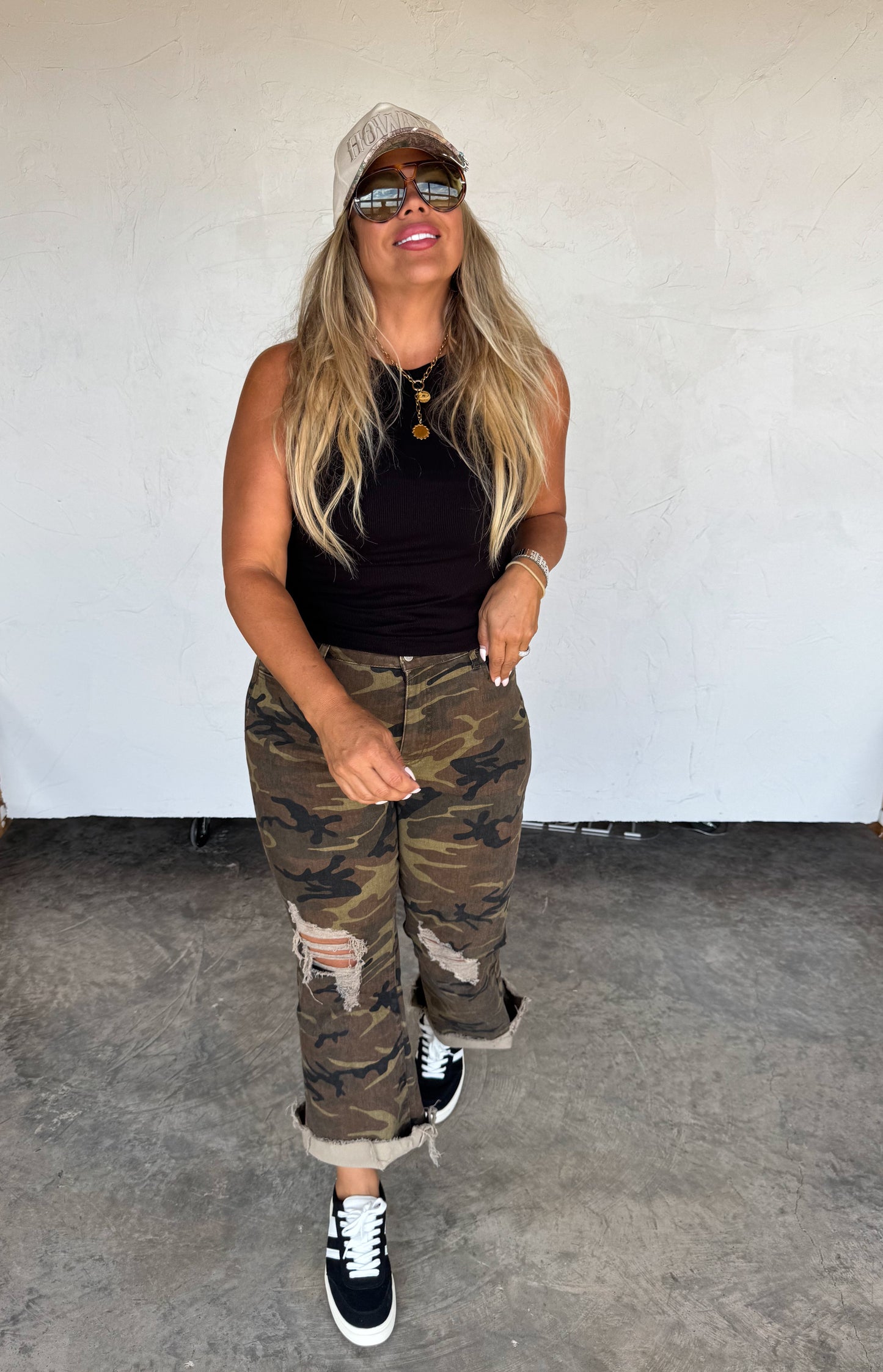 URBAN CAMO DISTRESSED JEAN