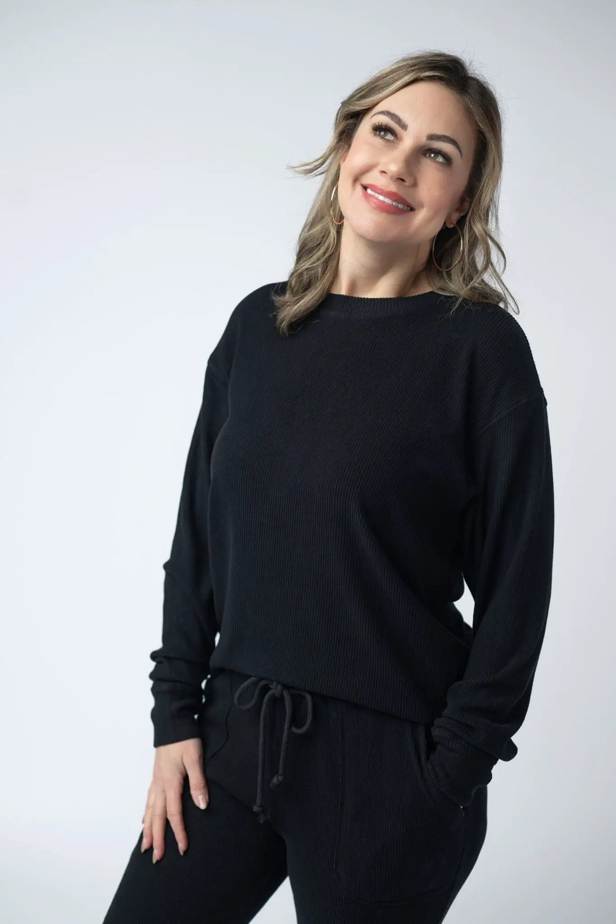 Corrine Ribbed Crewneck Pullover Top Black Ultra Soft Long Sleeve