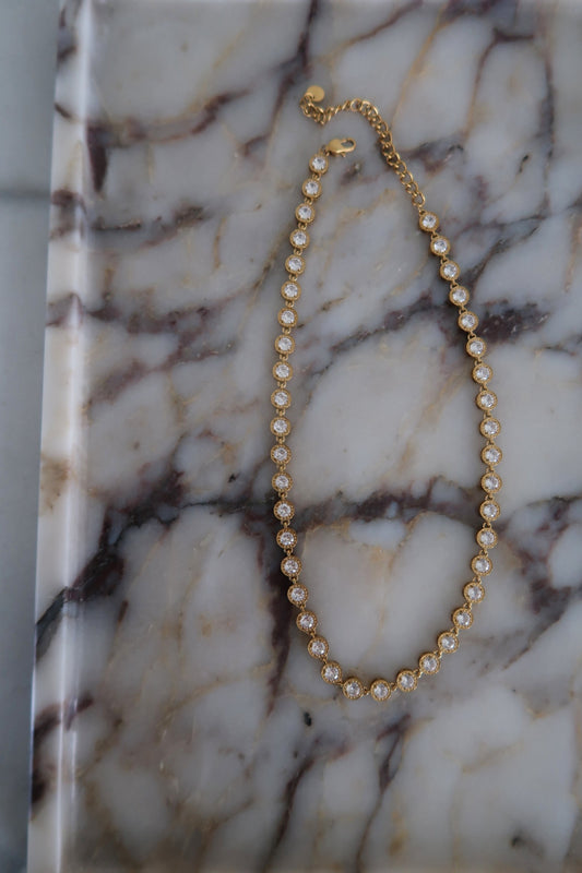 ROXIE NECKLACE by Chansuttpearls