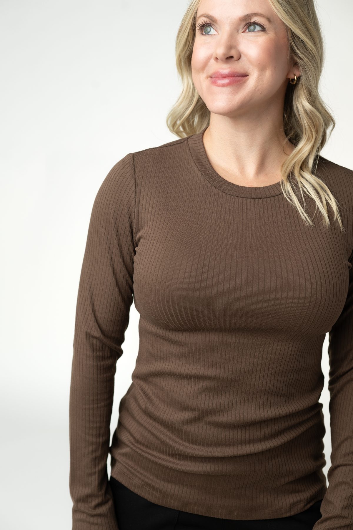 Reese Micro Ribbed Long Sleeve Top Soft Lightweight Brown