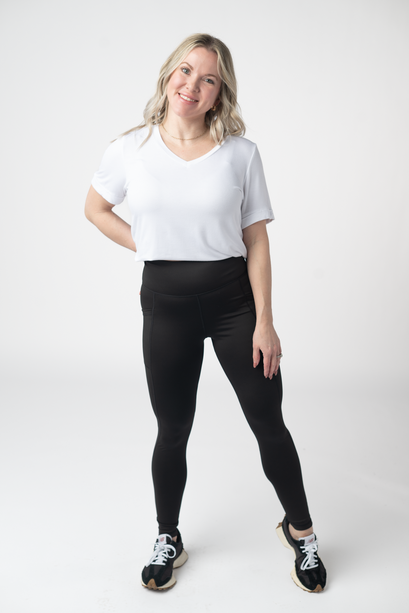 Premium Black Athleisure Leggings With Pockets And Stretch