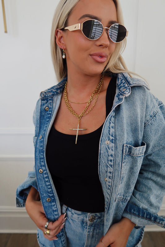 LUXE CROSS NECKLACE by Chansuttpearls