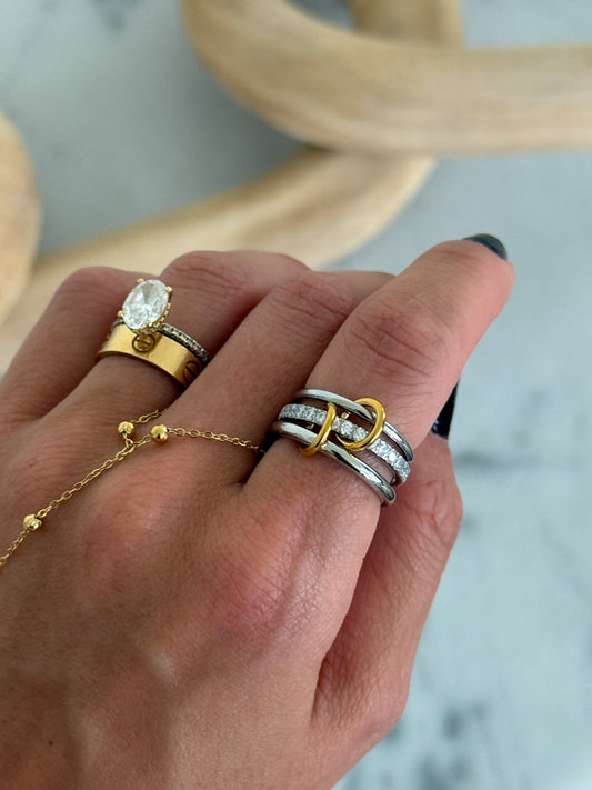 TAYLOR RING by Chansuttpearls