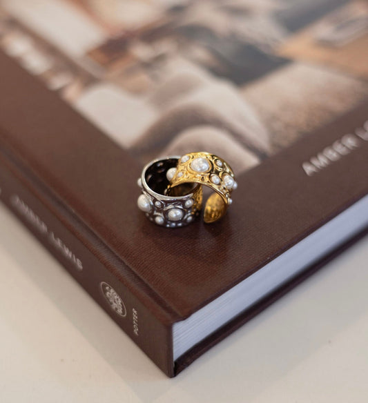 BELLA RING by Chansuttpearls
