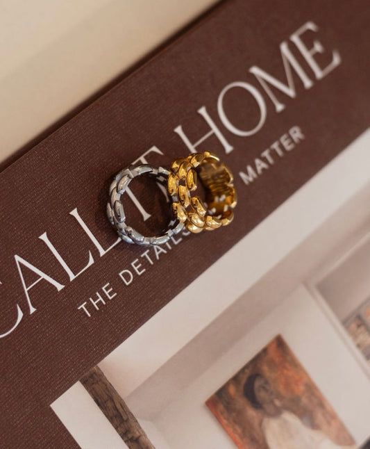 LOUIE RING by Chansuttpearls