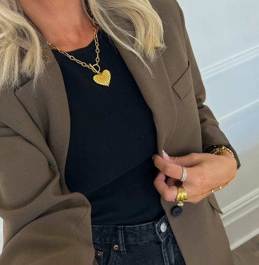 LUNA NECKLACE by Chansuttpearls