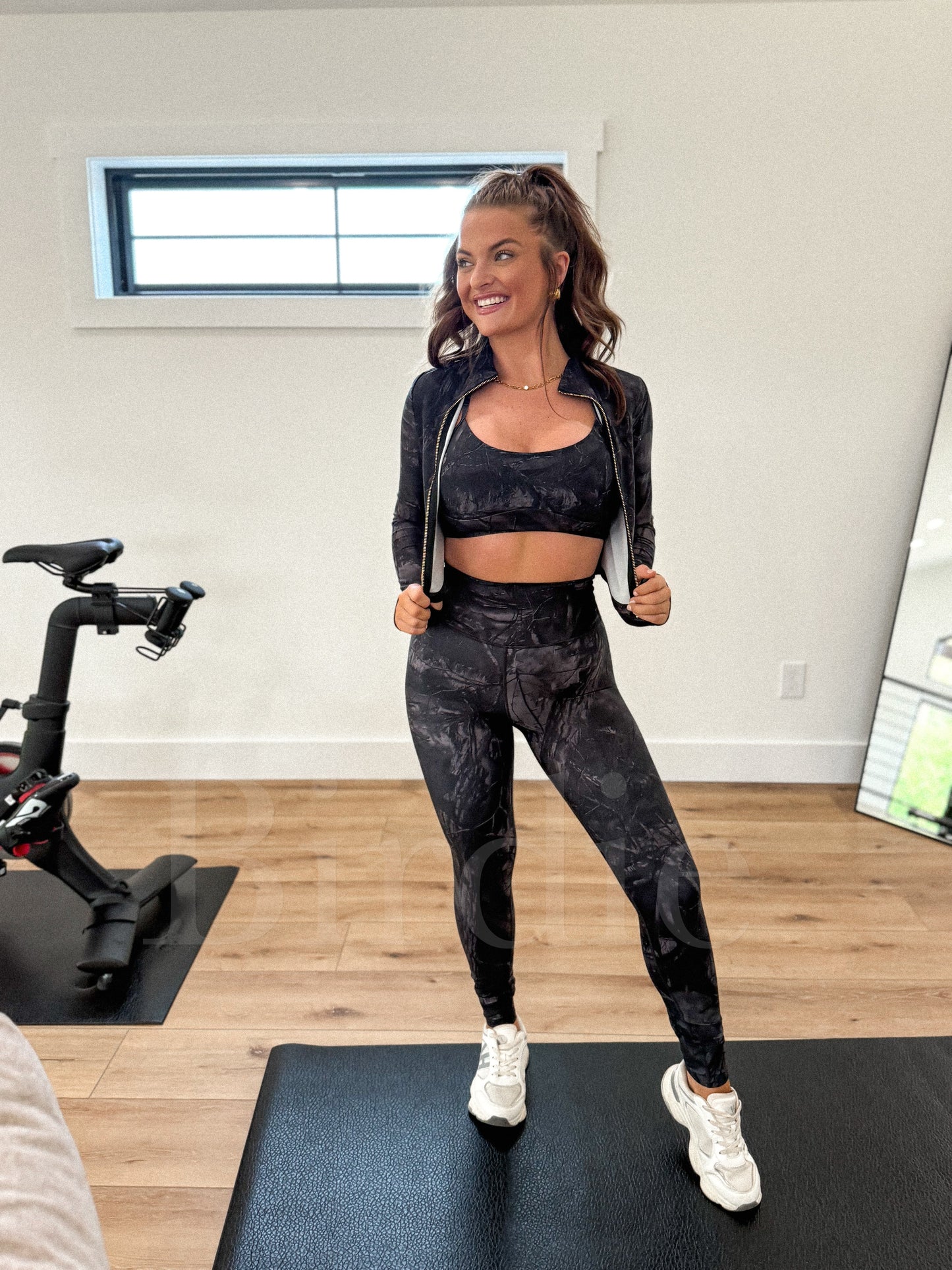 Birdie Elevated Motion Leggings | Carbon Camo by Birdie