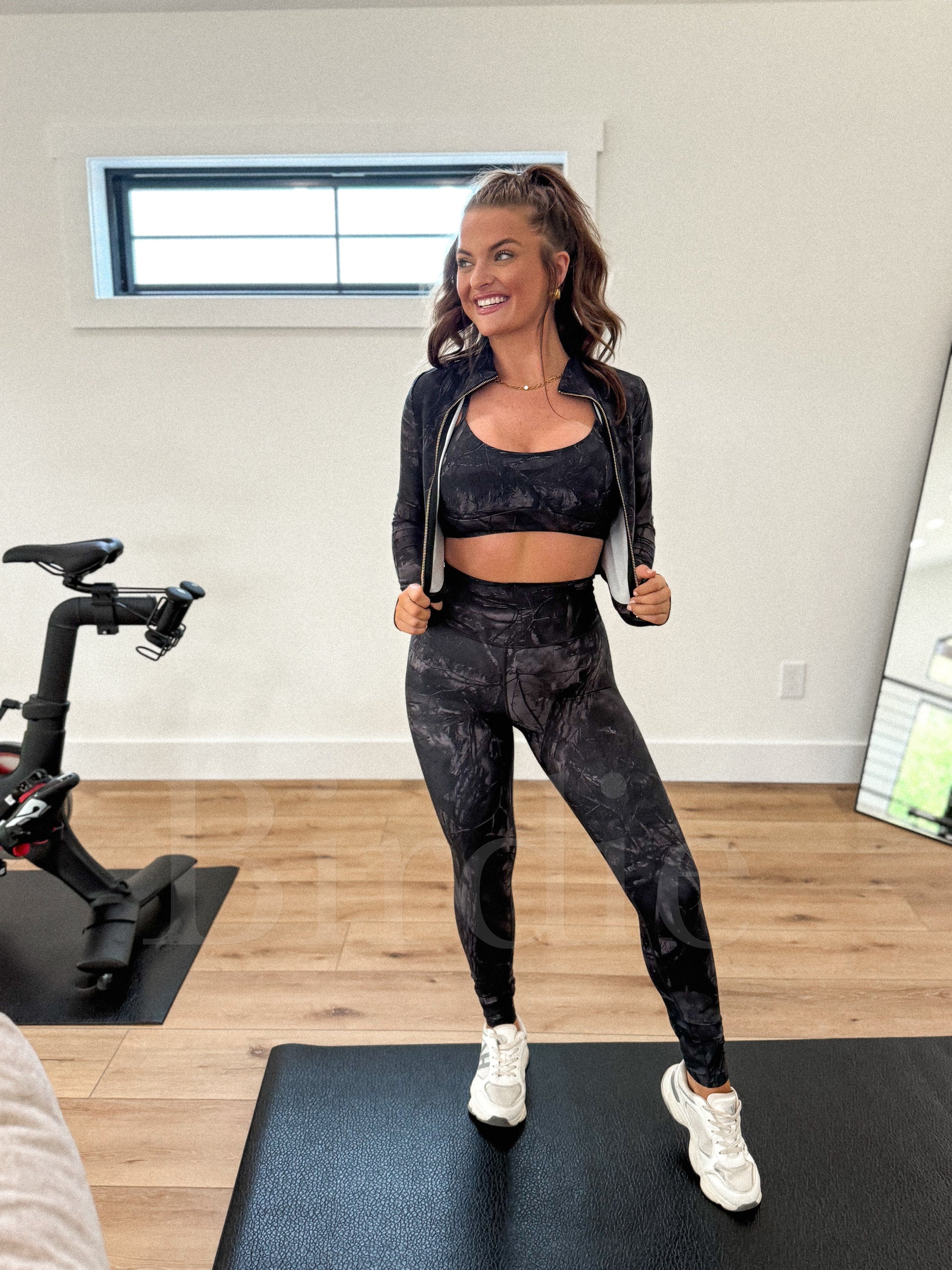 Birdie Elevated Motion Leggings | Carbon Camo by Birdie