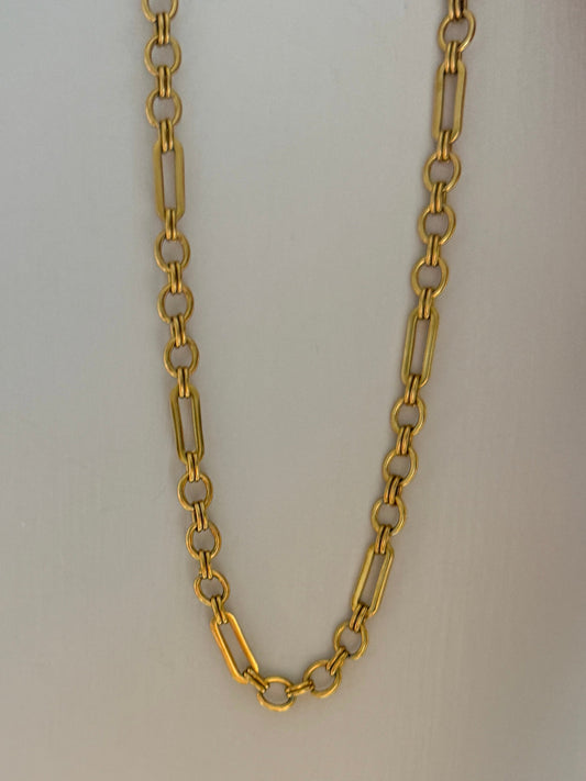 THE ASHLEY NECKLACE by Chansuttpearls