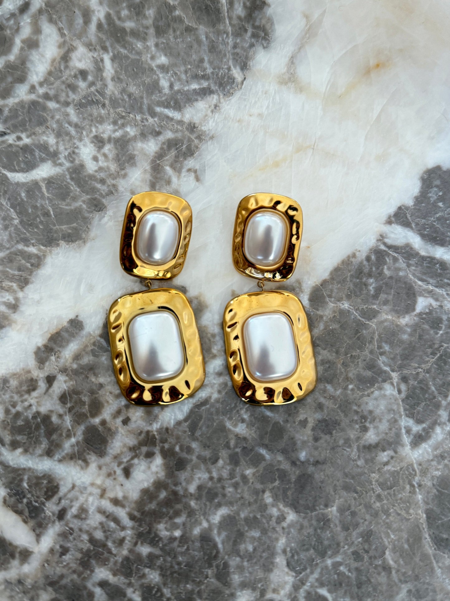THE ALLISON EARRING by Chansuttpearls