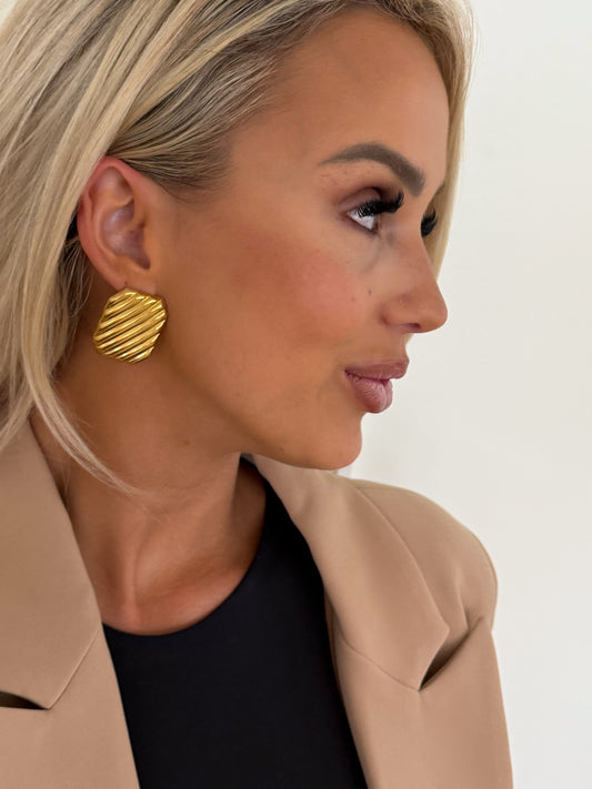 MEGAN EARRINGS by Chansuttpearls
