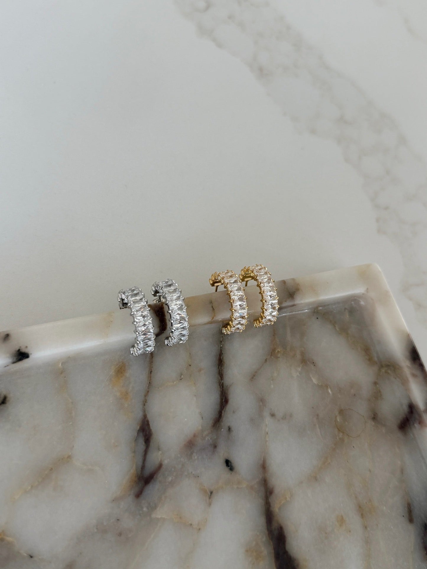 VANESSA EARRINGS by Chansuttpearls