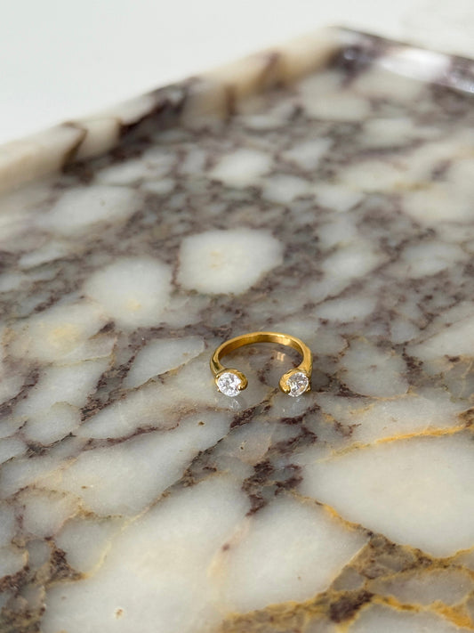 VALENTINA RING by Chansuttpearls