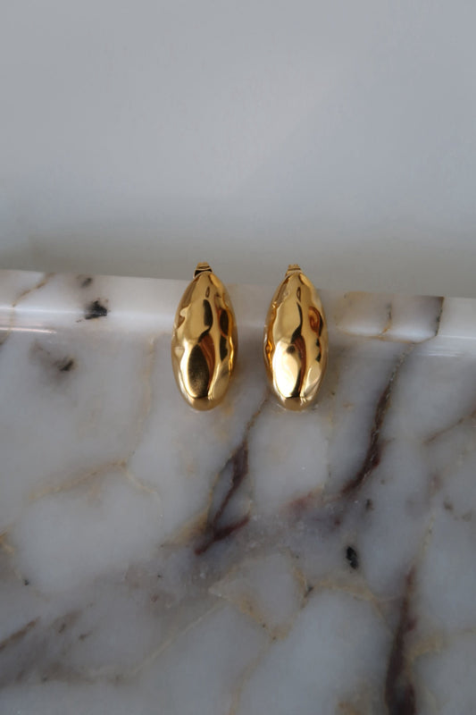 WREN EARRINGS by Chansuttpearls