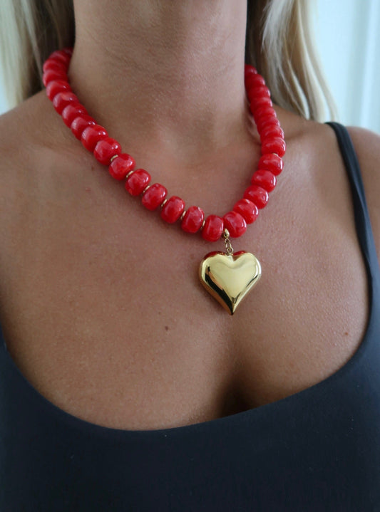 RED HEART NECKLACE by Chansuttpearls