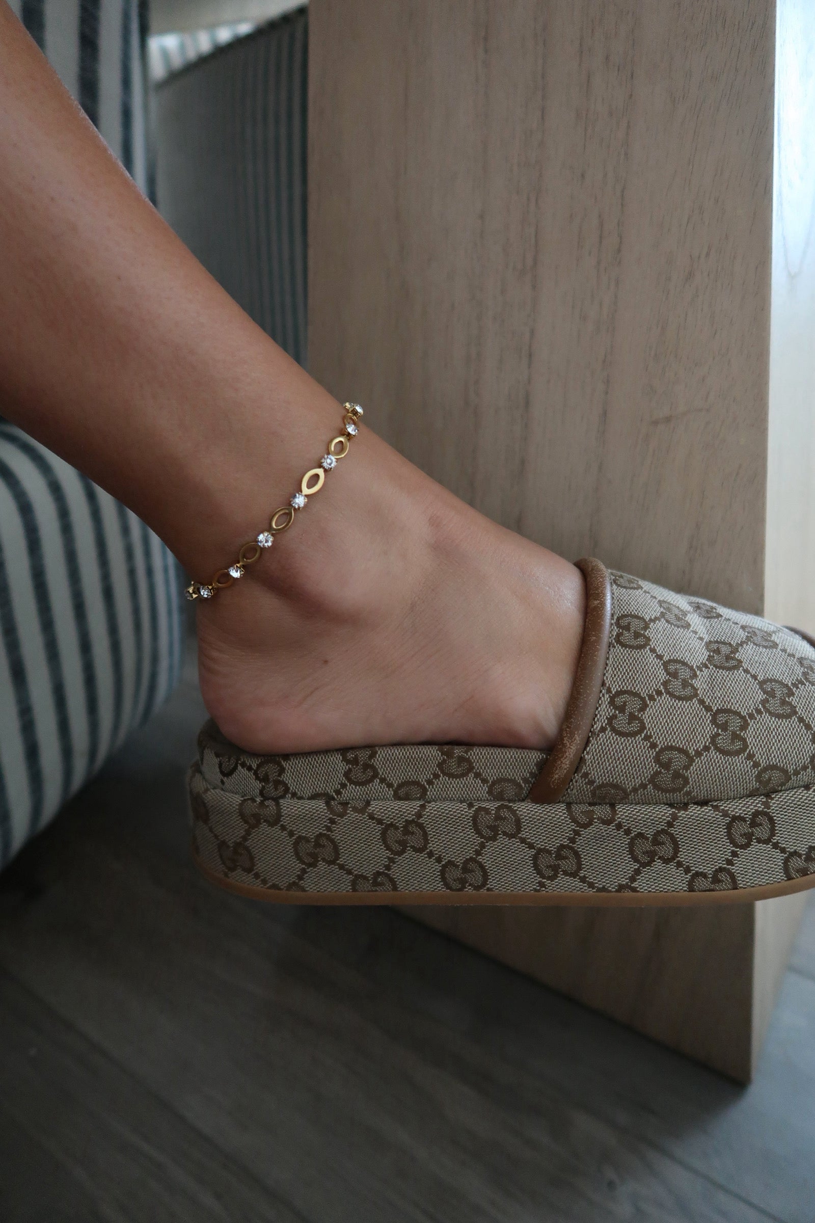 CLEO ANKLET by Chansuttpearls