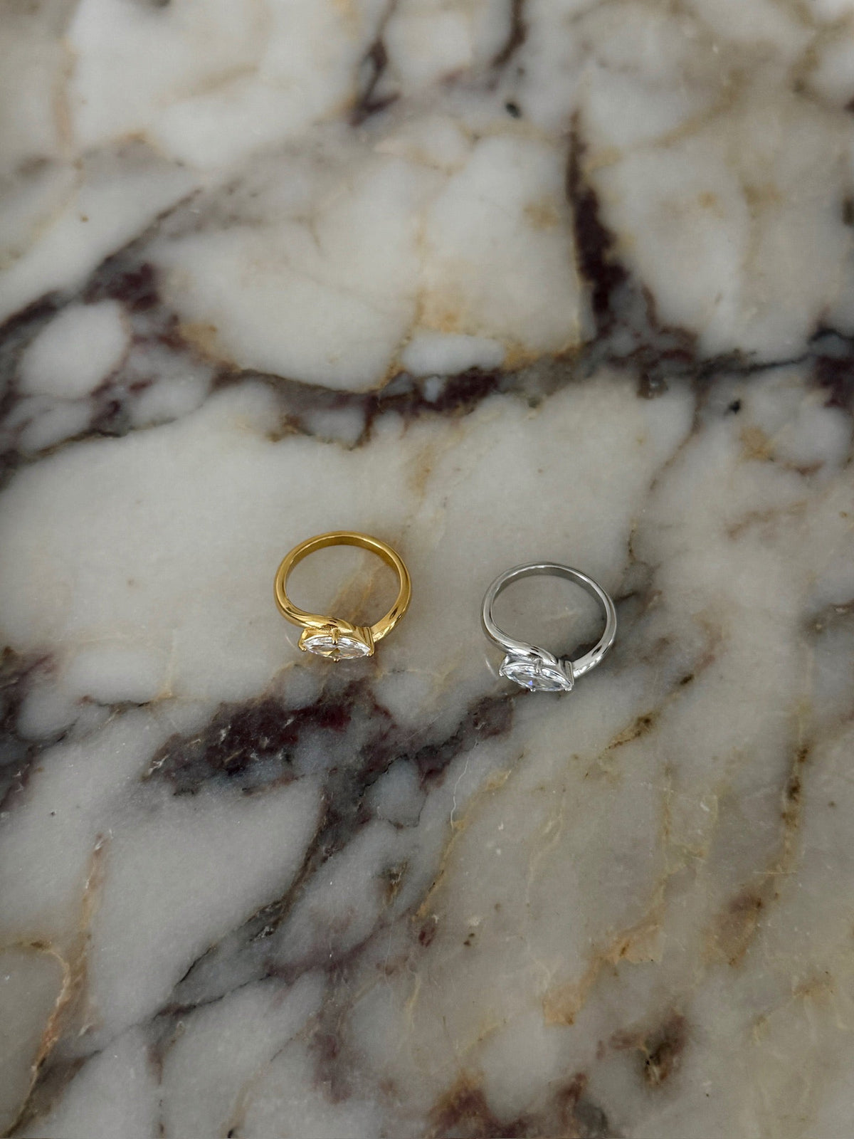 VIVIENNE RING by Chansuttpearls