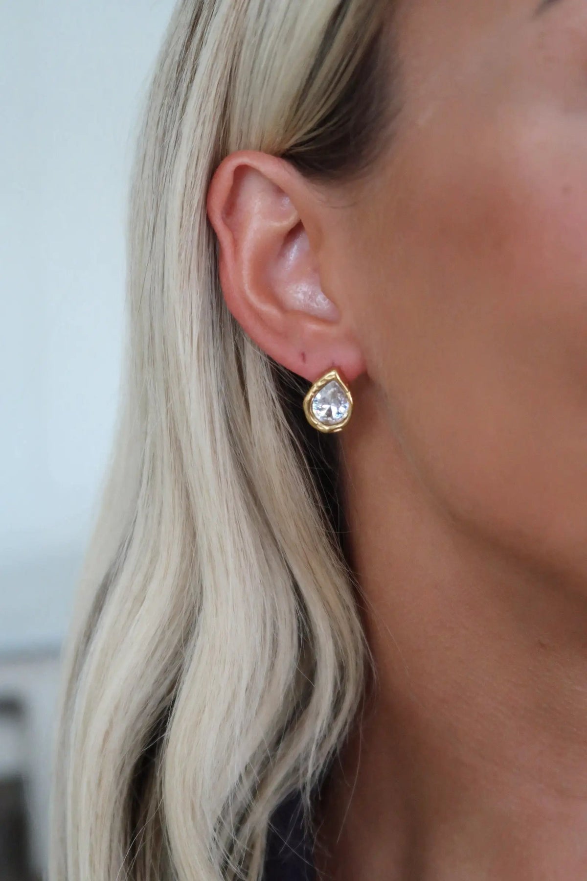TESSA EARRINGS by Chansuttpearls