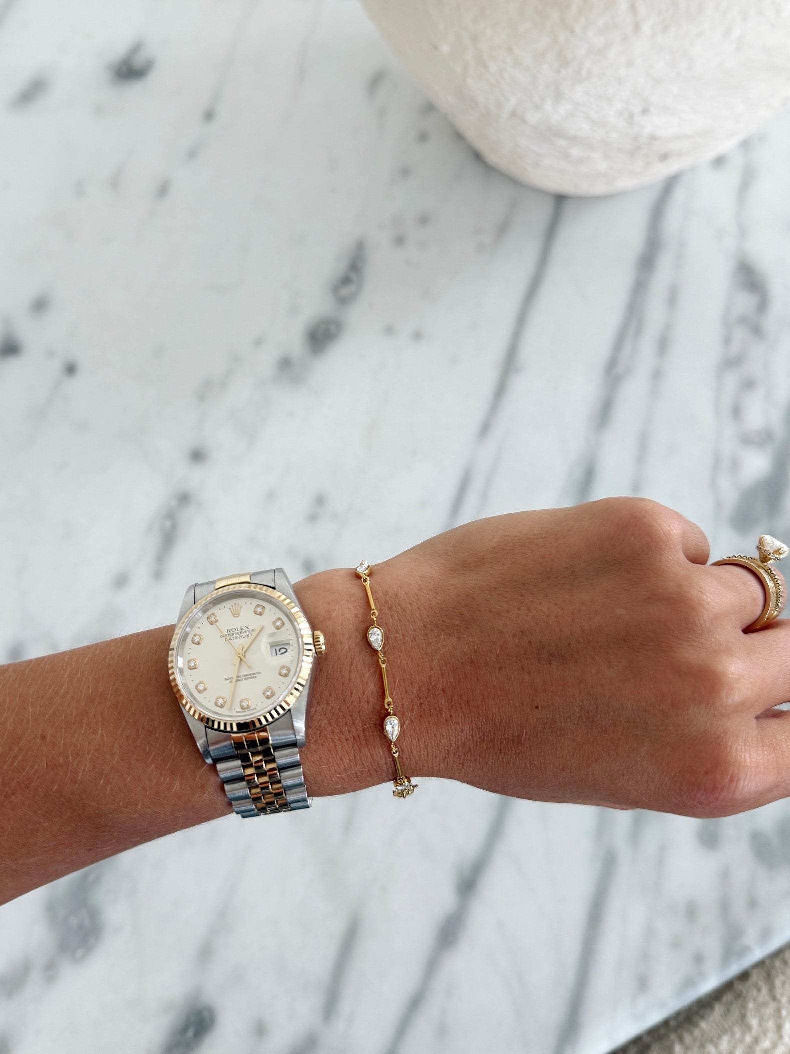 JESSIE BRACELET by Chansuttpearls