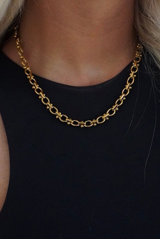 BLAKELY NECKLACE by Chansuttpearls