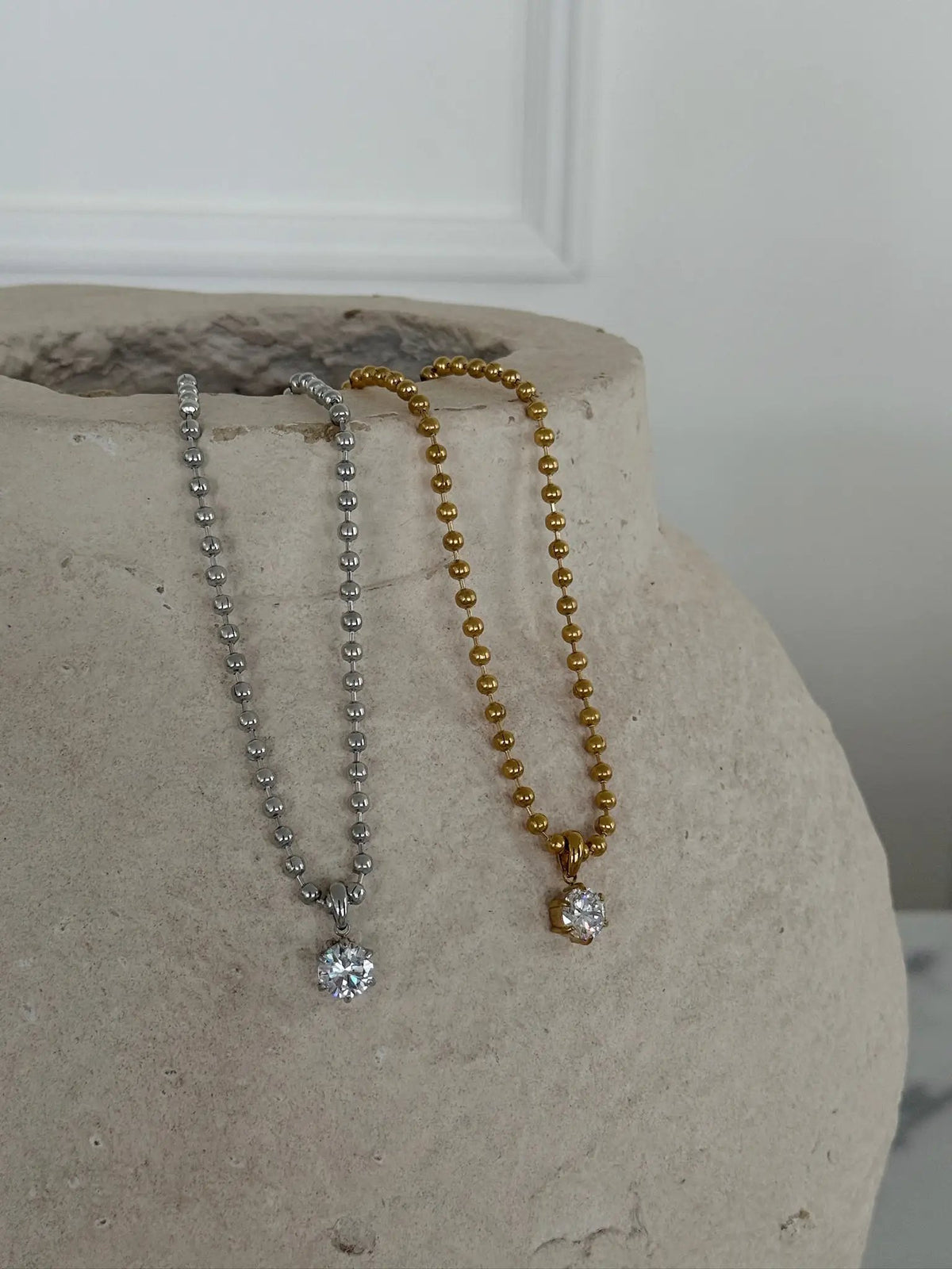 CAMILLA NECKLACE by Chansuttpearls