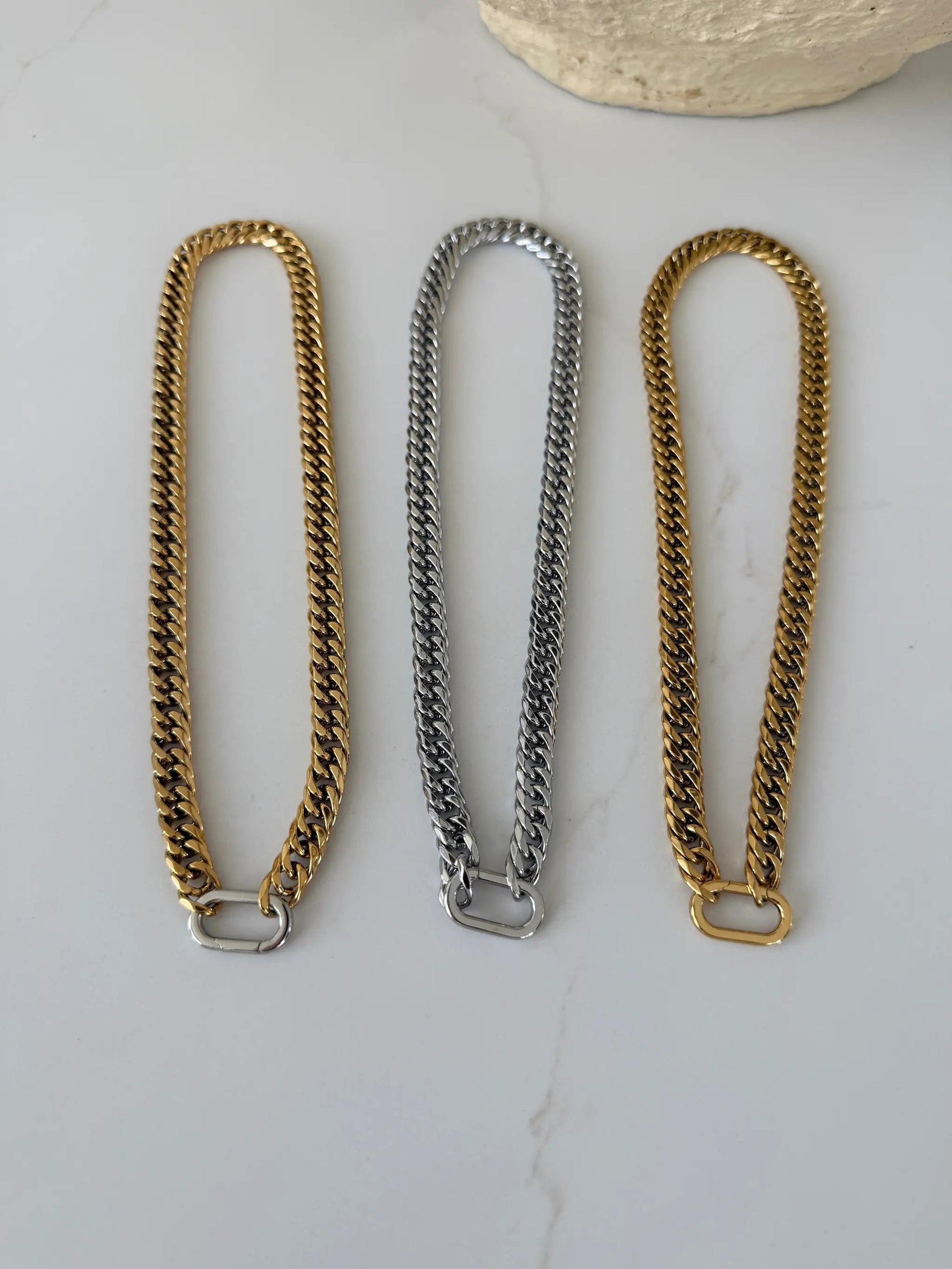 KAYLA NECKLACE by Chansuttpearls