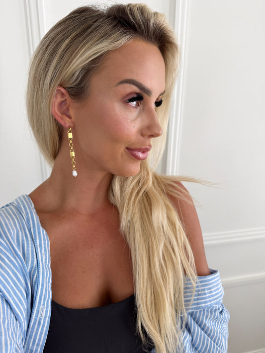 CHARLOTTE EARRING by Chansuttpearls