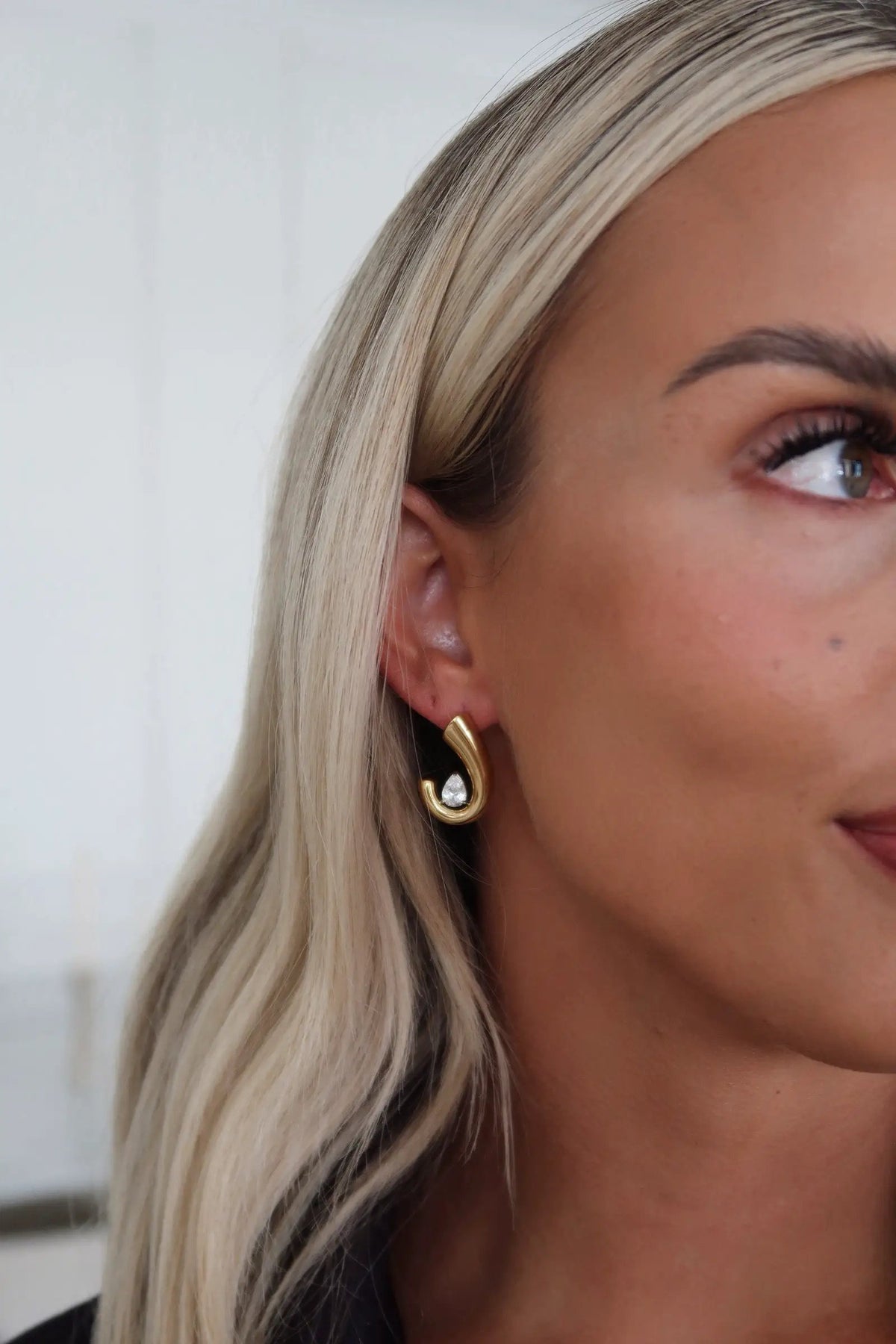 JILL EARRINGS by Chansuttpearls