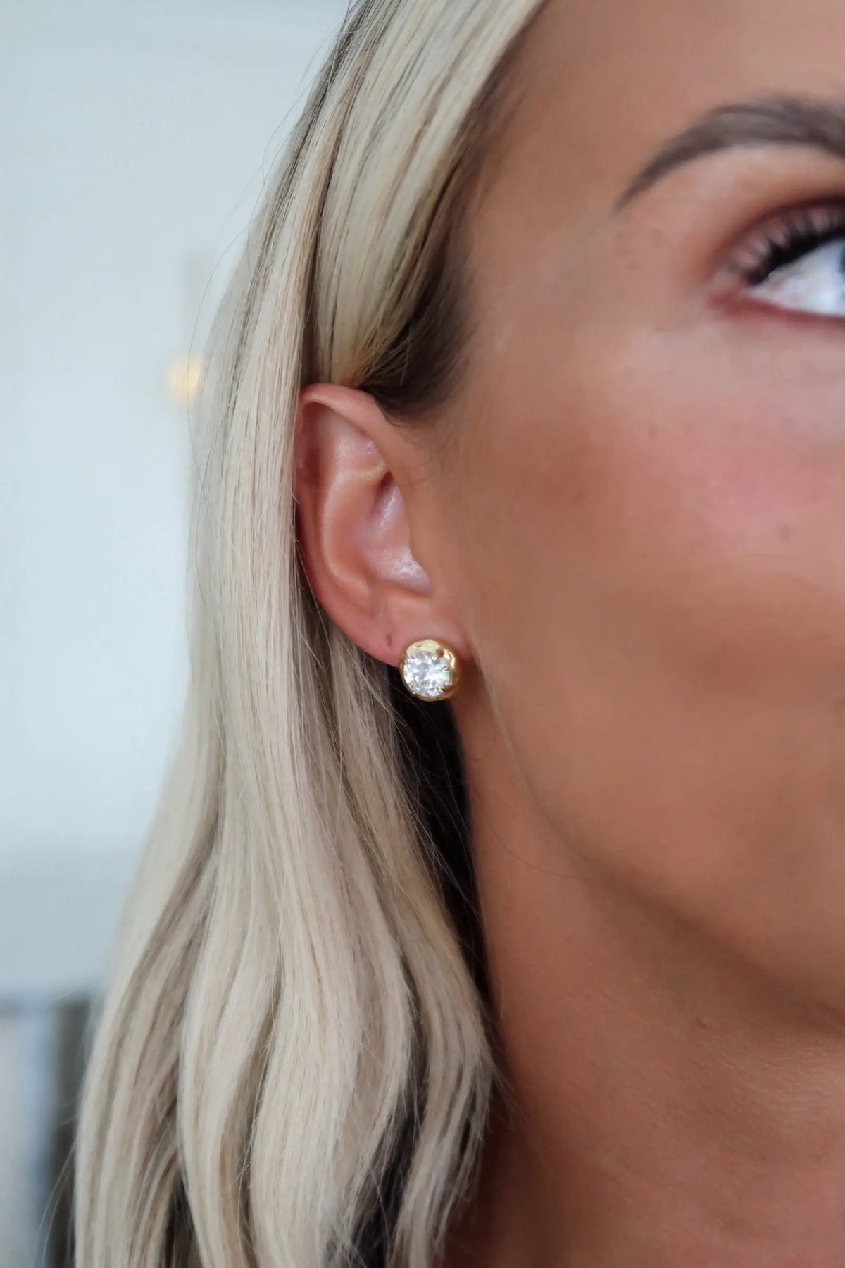 OLIVE EARRINGS by Chansuttpearls