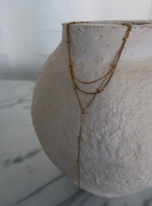 CLARA NECKLACE by Chansuttpearls