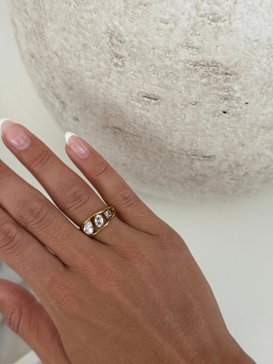 MORGAN RING by Chansuttpearls