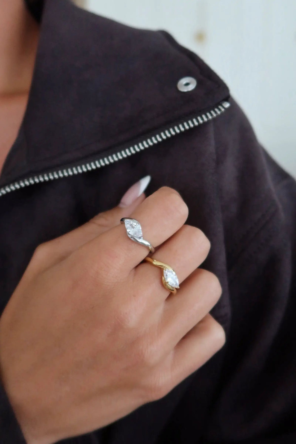 VIVIENNE RING by Chansuttpearls