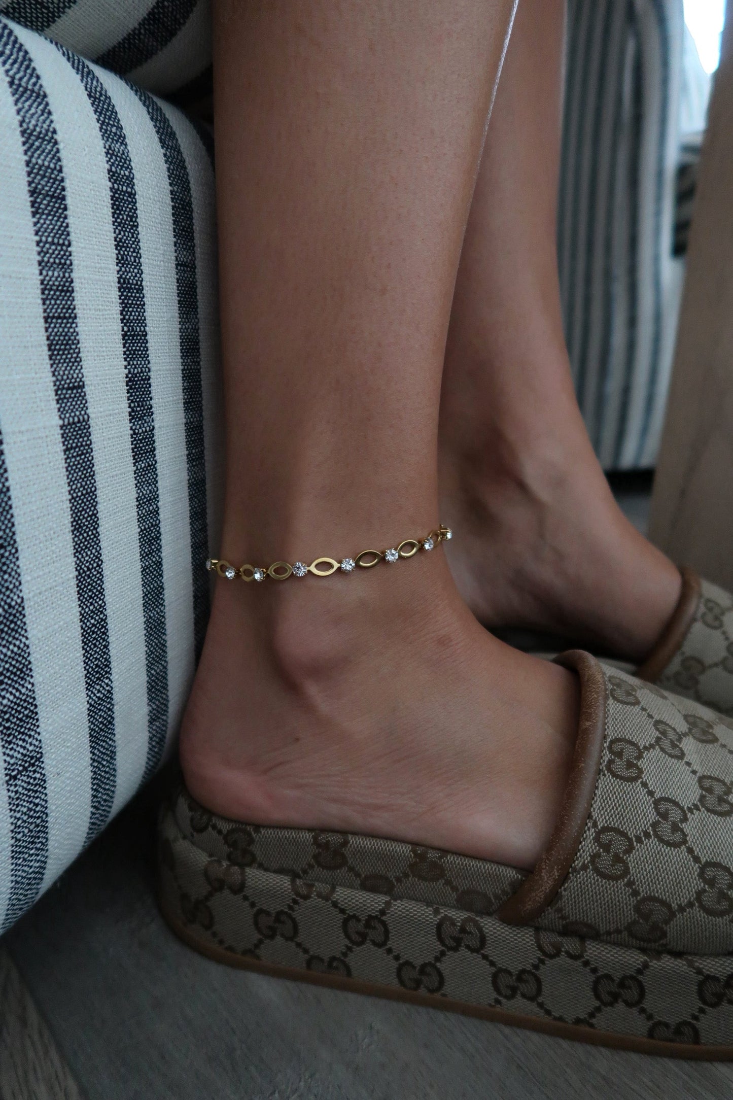 CLEO ANKLET by Chansuttpearls