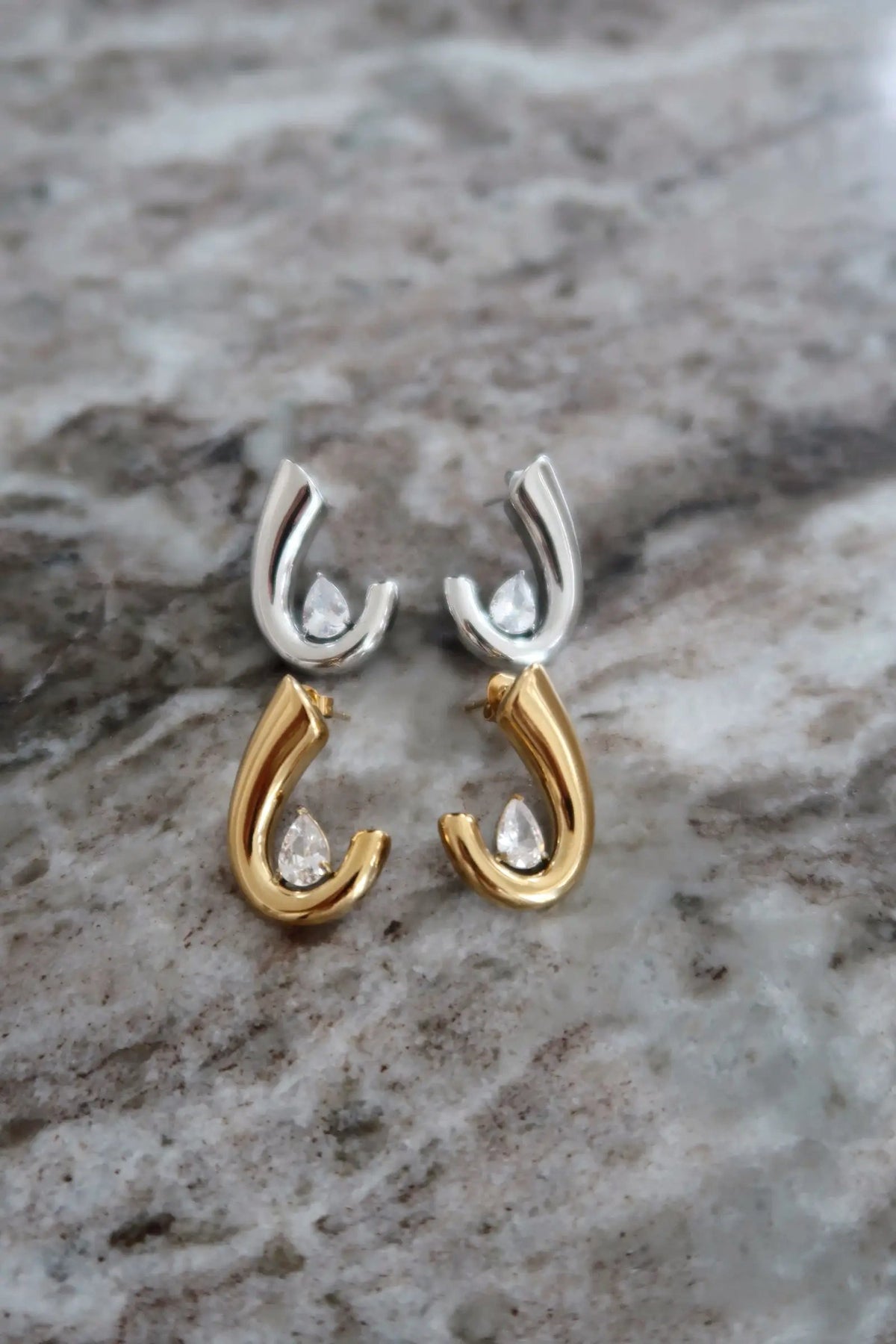 JILL EARRINGS by Chansuttpearls