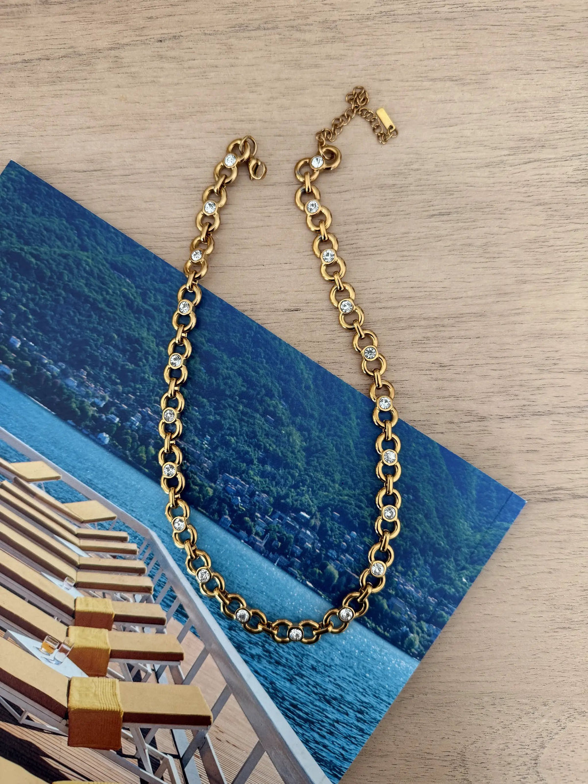 SAVANNAH NECKLACE by Chansuttpearls