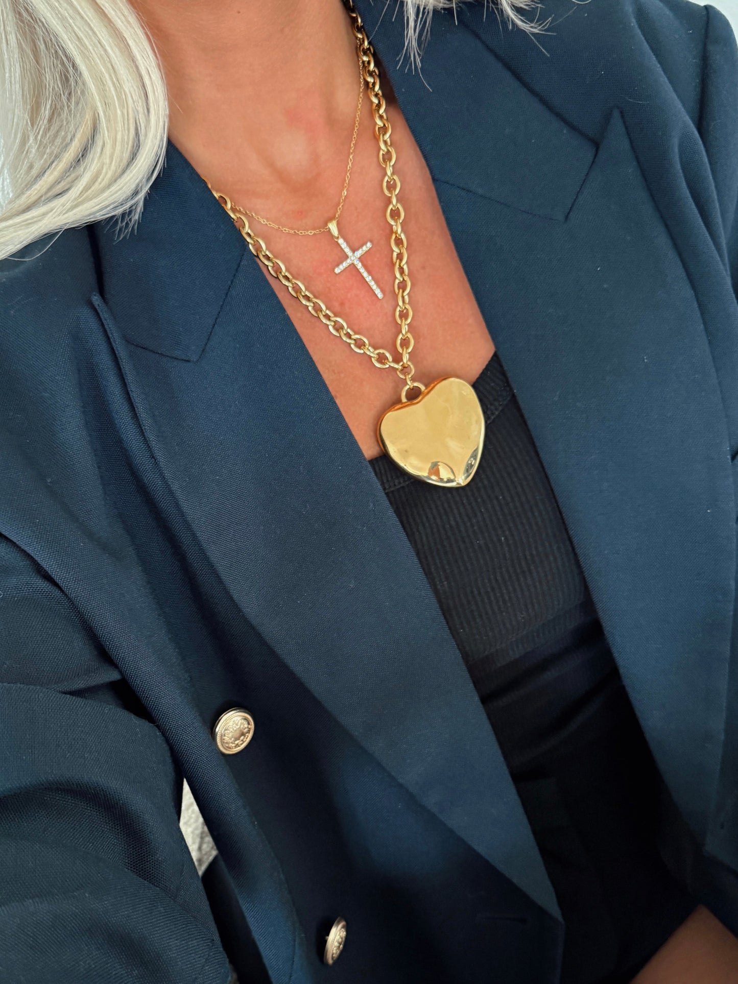 LOLA NECKLACE