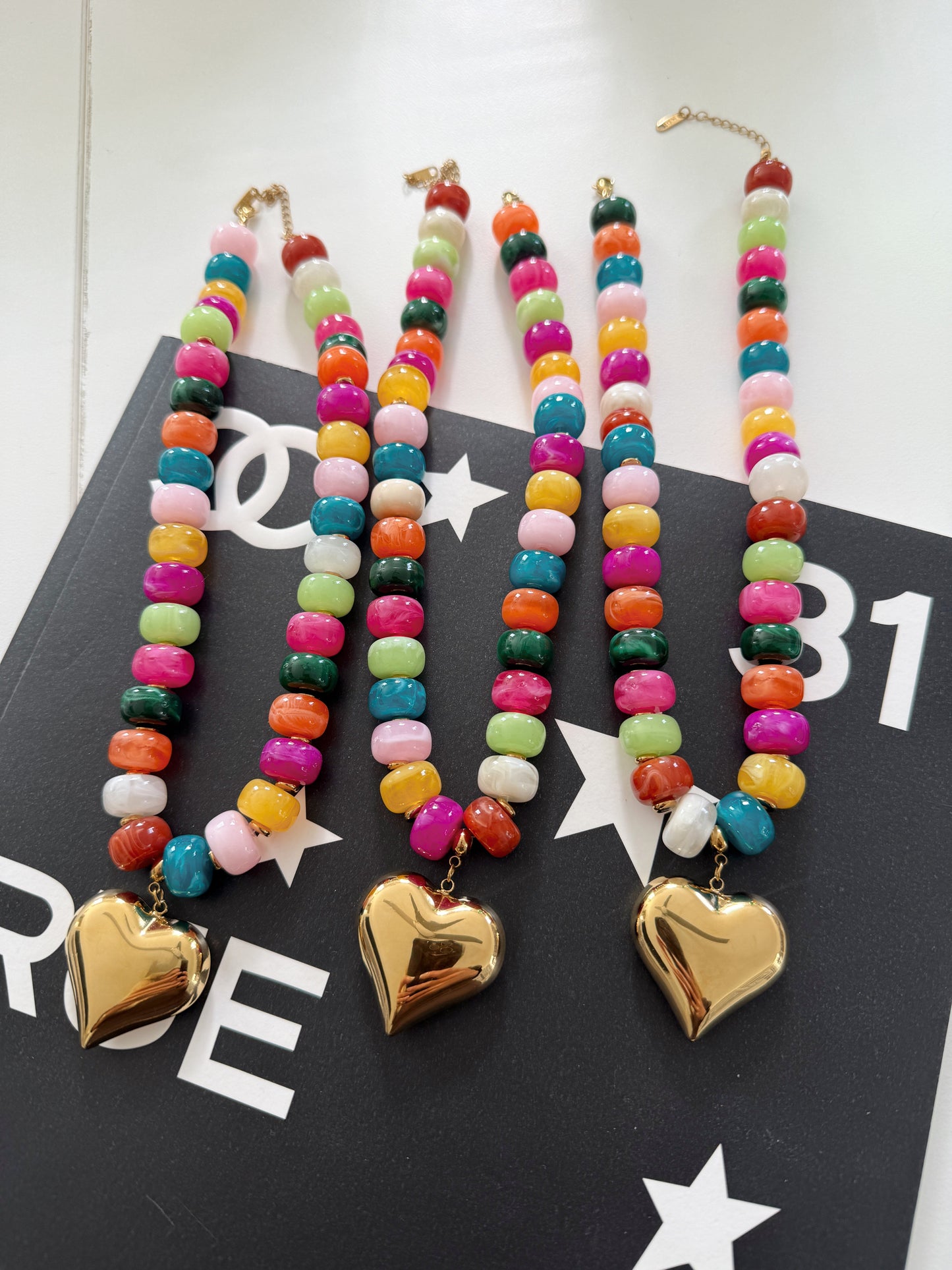 COLORFUL HEART NECKLACE by Chansuttpearls