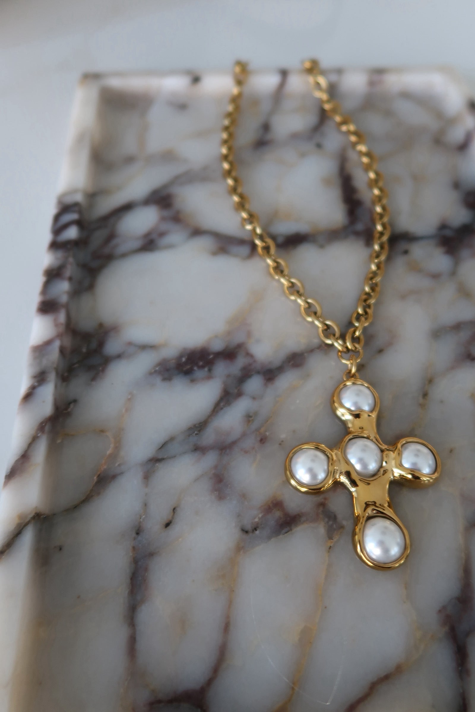 ADA CROSS NECKLACE by Chansuttpearls