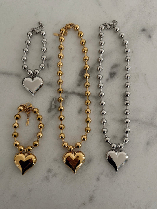 SILVER BUBBLE HEART BRACELET by Chansuttpearls