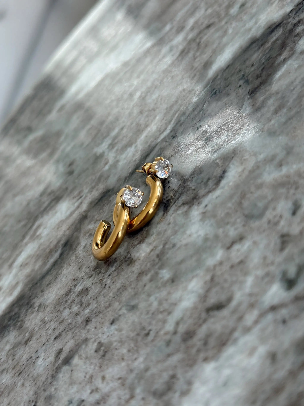 PALMER EARRINGS by Chansuttpearls