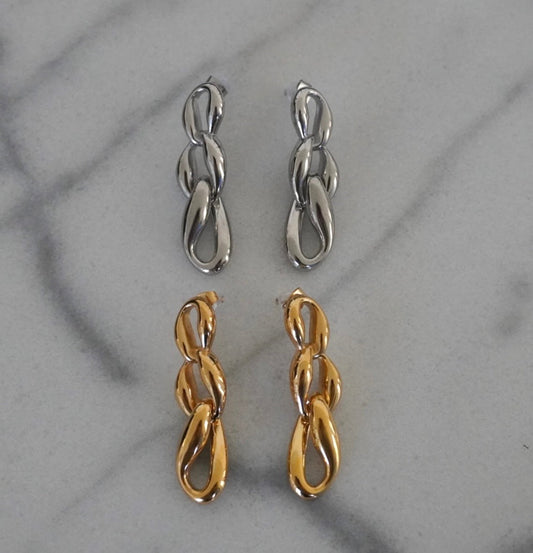 CALLIE EARRINGS by Chansuttpearls