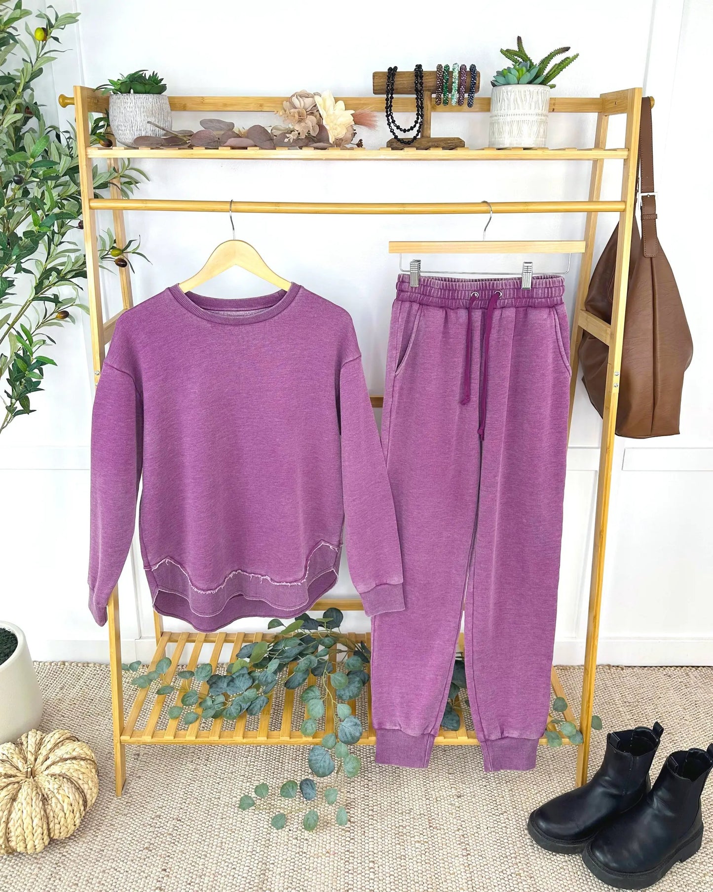 Womens Vintage Wash Crew Neck Pullover Featuring Curved Hem