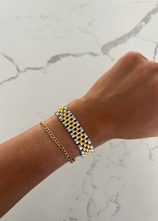 THICK TWO TONED BRACELET by Chansuttpearls