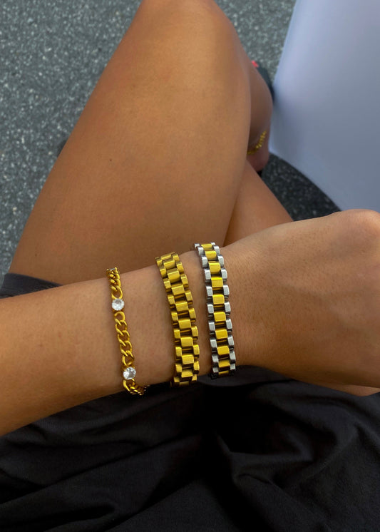THIN GOLD WATCH BAND by Chansuttpearls