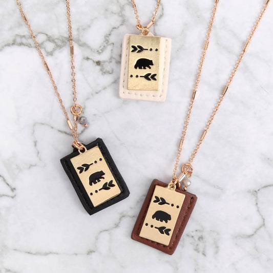 BEAR ENGRAVED PLATE POCKET NECKLACE